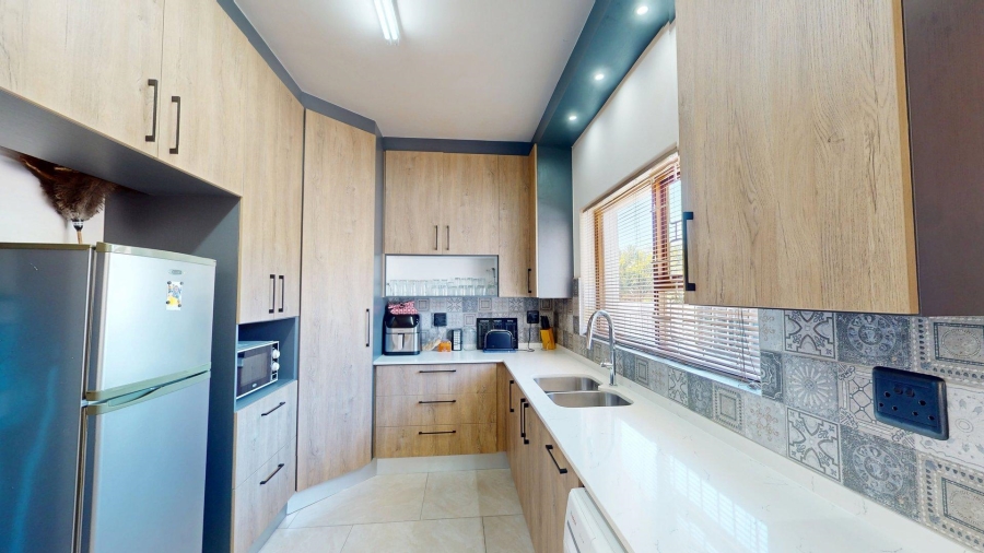 4 Bedroom Property for Sale in Walmer Heights Eastern Cape